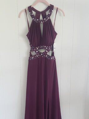 Morgan & Co. Wine Colored Evening Dress Size 5/6